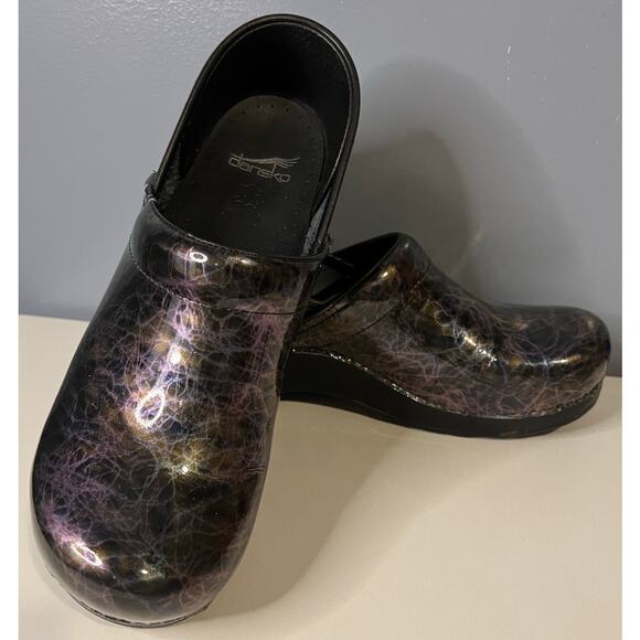 Dansko Clogs - Women's Size 42 - Picture 10 of 10